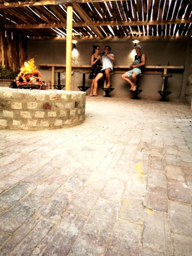 Uthando Backpackers Lodge Oudtshoorn Exterior photo